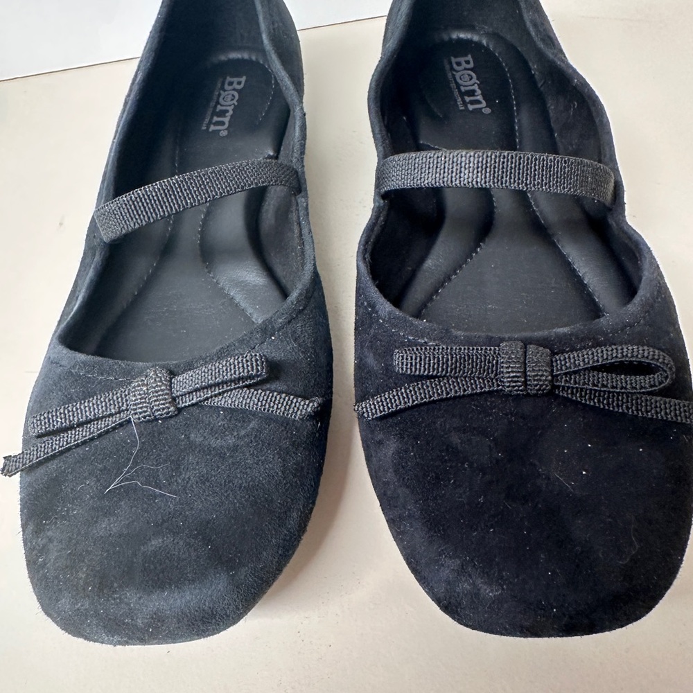 Vionic Black Suede Ballet Flats with Strap and Bow Accent - Picture 2 of 4